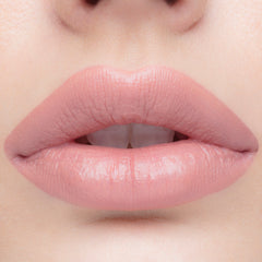 Lique Teddy Bare Cream Lipstick on Lips